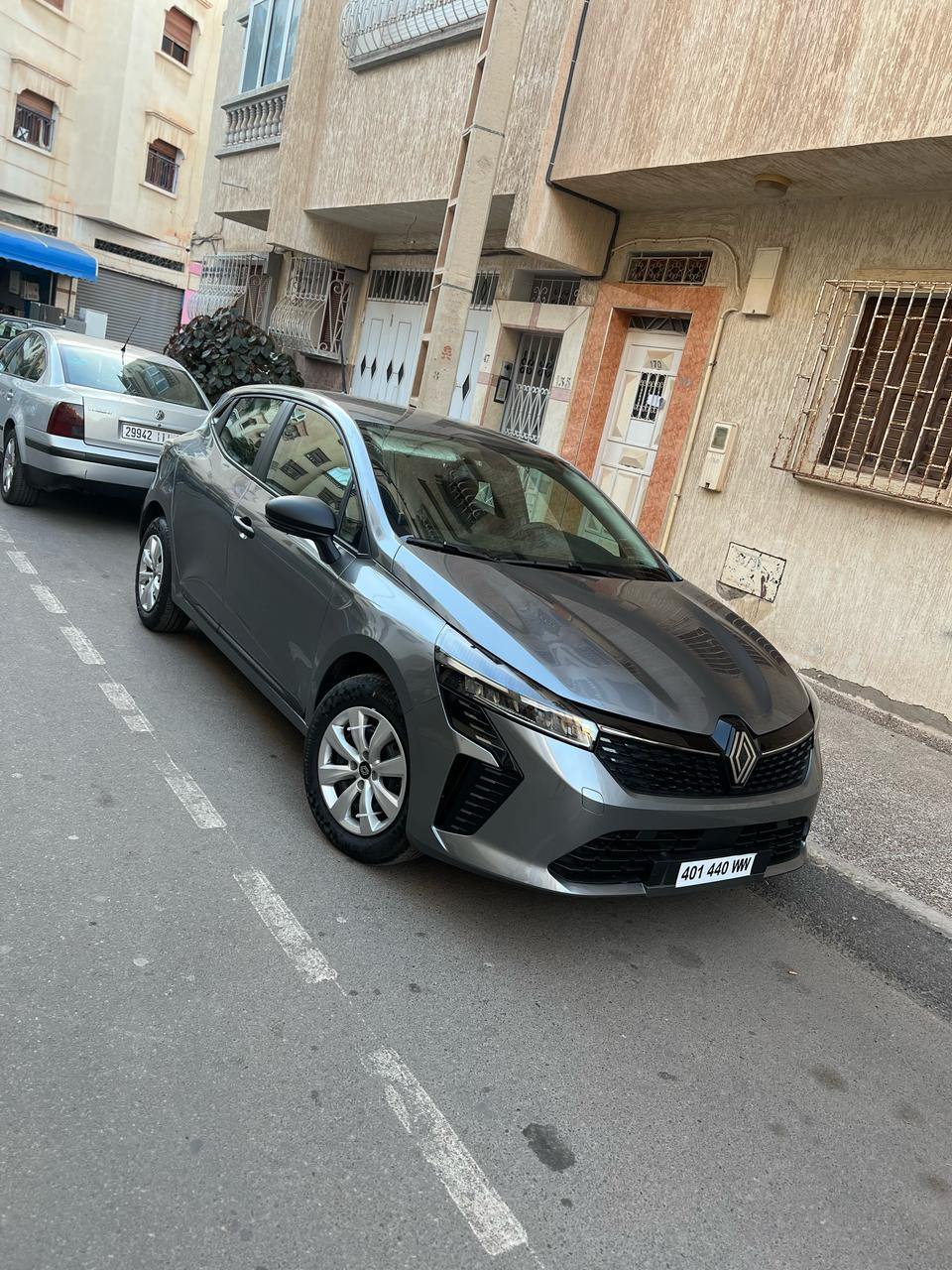 Renault Clio 5 للإيجار أغادير
